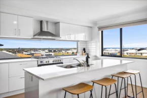 Spacious family home with pool and ocean views, Torquay